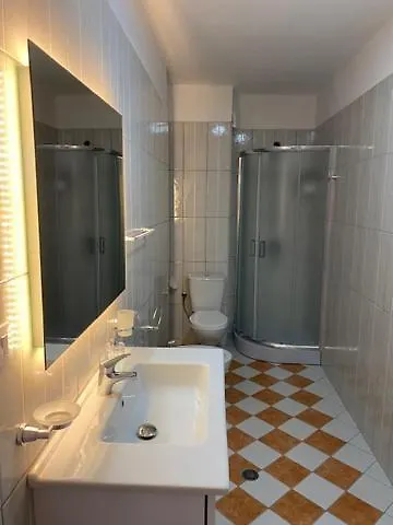 Lulu Suites - Studio Golem  Apartment Golem (Tirana)